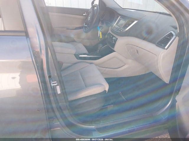 2018 HYUNDAI TUCSON SE 5
