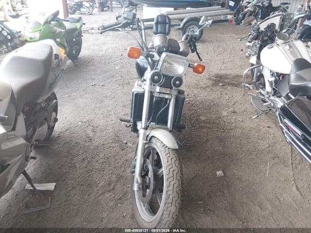1986 HONDA VF700C (MAGNA) 5