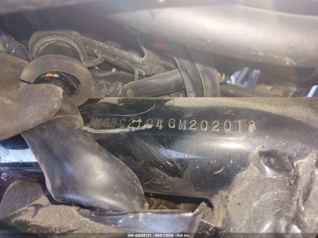 1986 HONDA VF700C (MAGNA) 10