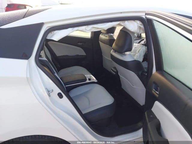 2017 TOYOTA PRIUS PRIME ADVANCED 8