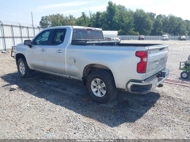 2019 CHEVROLET SILVERADO 1500 LT 3