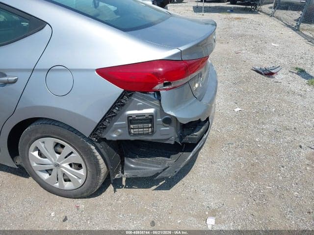 2017 HYUNDAI ELANTRA SE 6