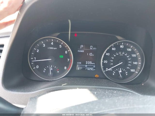 2017 HYUNDAI ELANTRA SE 7