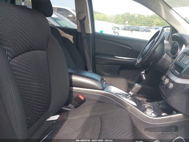 2019 DODGE JOURNEY SE 5