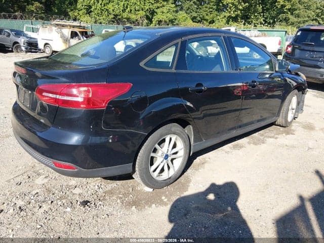 2017 FORD FOCUS SE 4