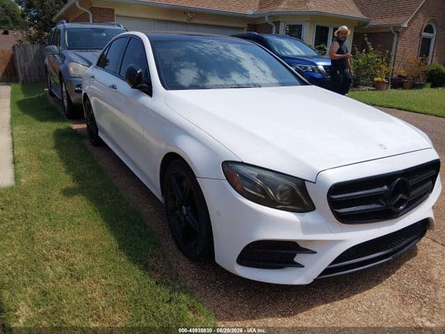 2017 MERCEDES-BENZ E 300 1