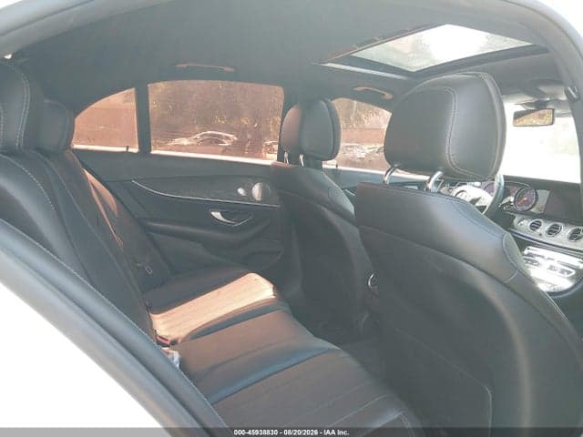2017 MERCEDES-BENZ E 300 8
