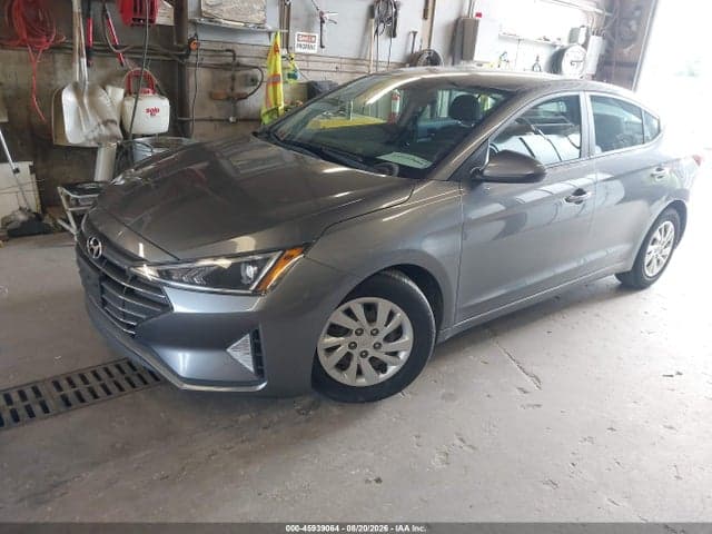 2019 HYUNDAI ELANTRA SE 2