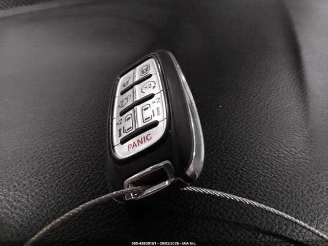 2021 CHRYSLER VOYAGER LXI 11