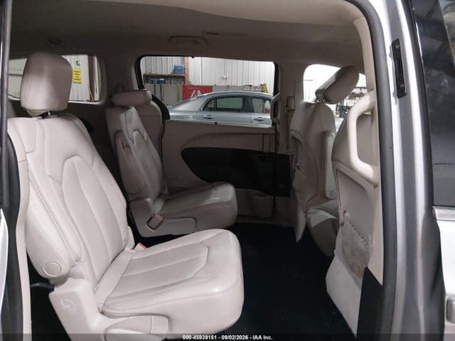 2021 CHRYSLER VOYAGER LXI 8
