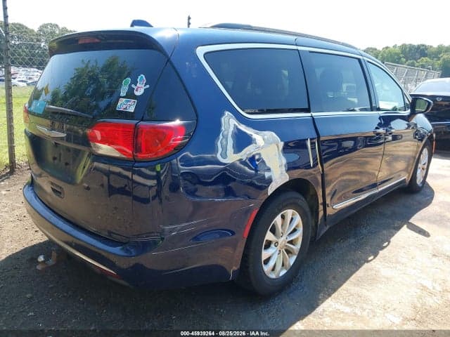 2017 CHRYSLER PACIFICA TOURING-L 4
