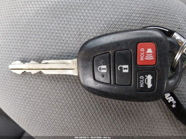 2017 TOYOTA COROLLA LE 11