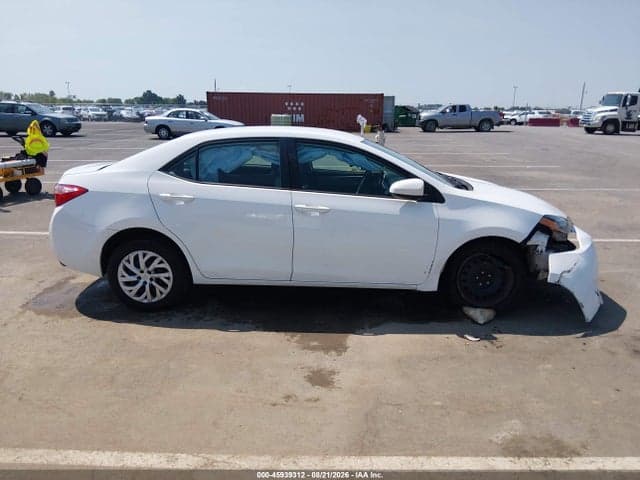 2017 TOYOTA COROLLA LE 13
