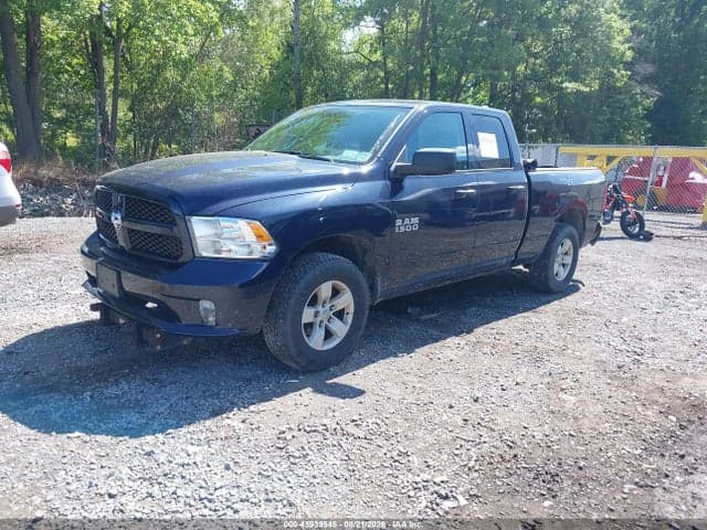 2018 RAM 1500 EXPRESS 4X4 6'4 BOX 2