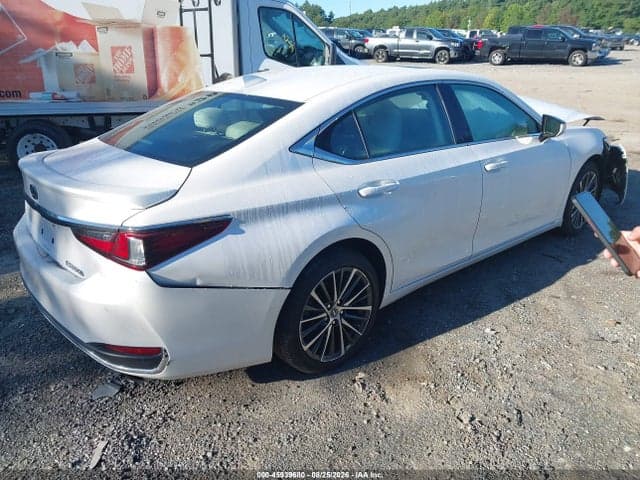 2023 LEXUS ES 300H 4