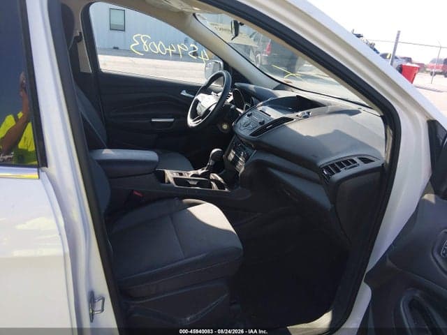 2017 FORD ESCAPE SE 5