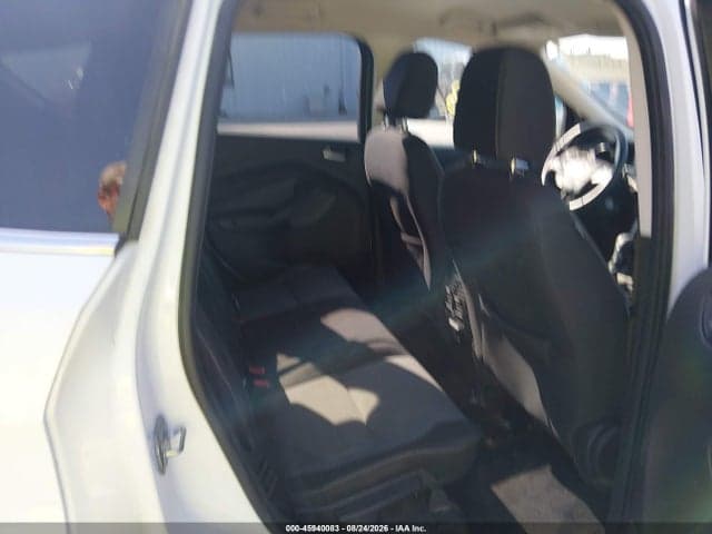 2017 FORD ESCAPE SE 8