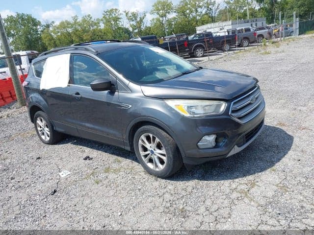 2018 FORD ESCAPE SE 1