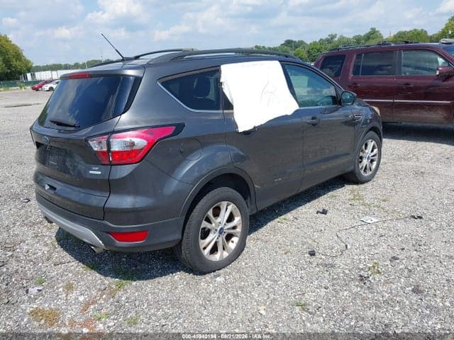 2018 FORD ESCAPE SE 4