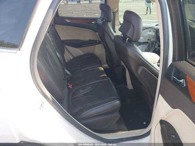 2017 LINCOLN MKC SELECT 8