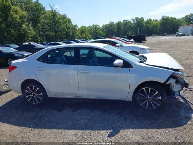 2017 TOYOTA COROLLA SE 13