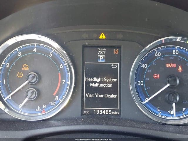 2017 TOYOTA COROLLA SE 7