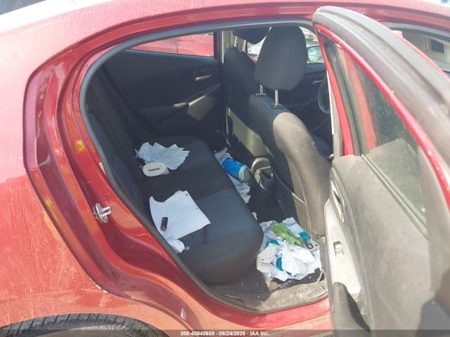 2019 TOYOTA YARIS L 8