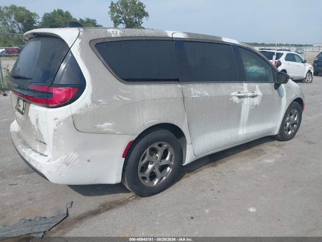 2024 CHRYSLER PACIFICA LIMITED 3