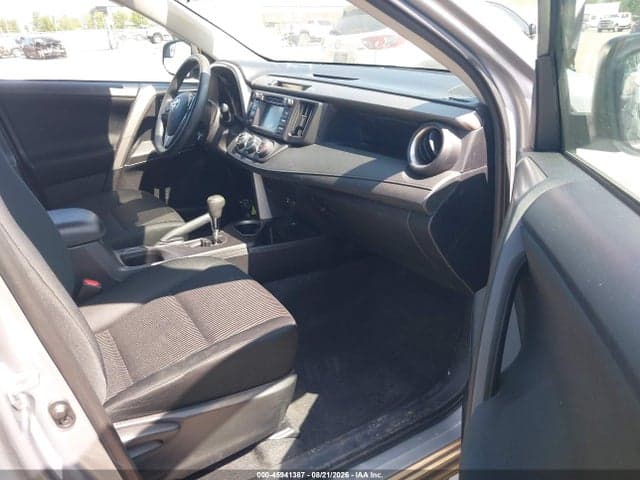 2017 TOYOTA RAV4 LE 5
