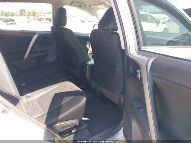 2017 TOYOTA RAV4 LE 8