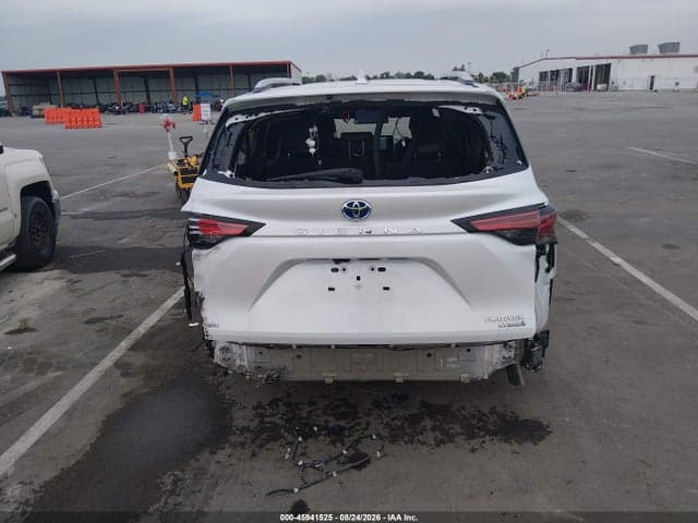 2022 TOYOTA SIENNA PLATINUM 6