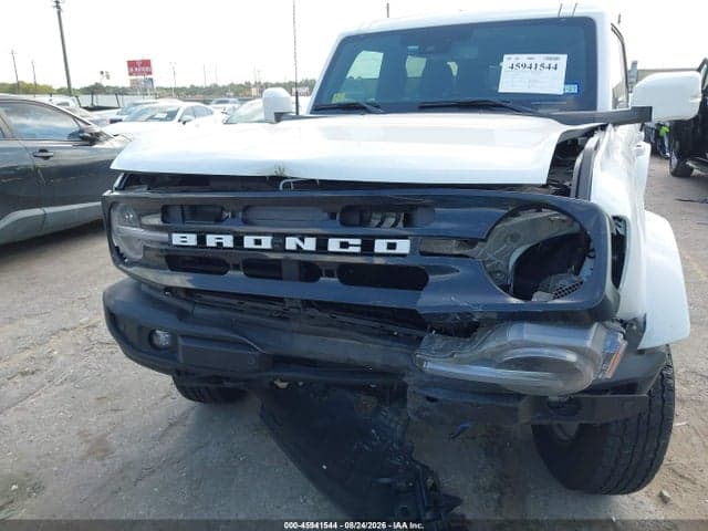 2025 FORD BRONCO OUTER BANKS 6