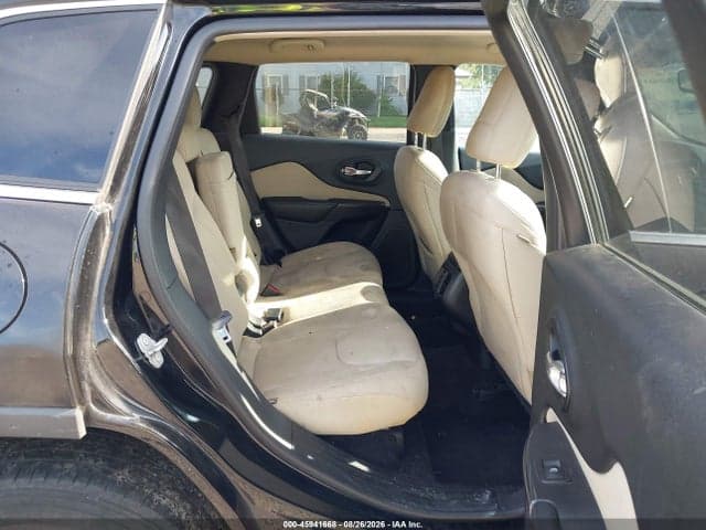 2017 JEEP CHEROKEE LATITUDE 8