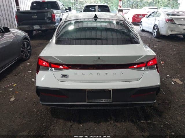 2026 HYUNDAI ELANTRA SE 16