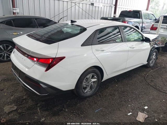 2026 HYUNDAI ELANTRA SE 4