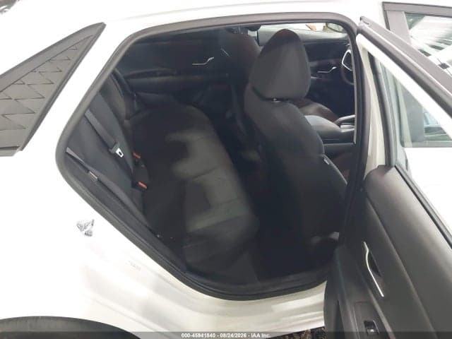 2026 HYUNDAI ELANTRA SE 8