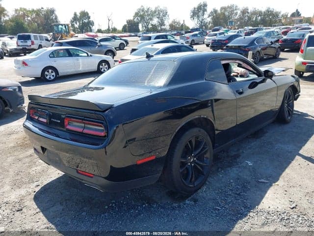 2018 DODGE CHALLENGER SXT PLUS 4