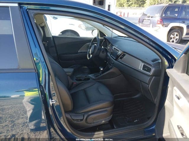 2019 KIA NIRO LX 5