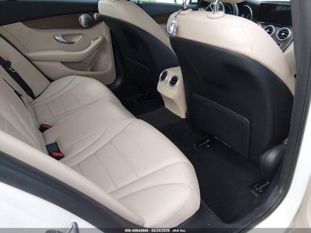 2019 MERCEDES-BENZ C 300 4MATIC 8
