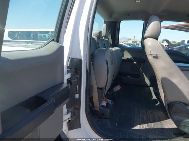 2017 FORD F-150 XL 8