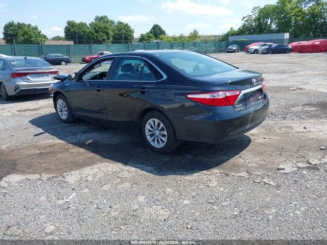 2017 TOYOTA CAMRY HYBRID LE 3