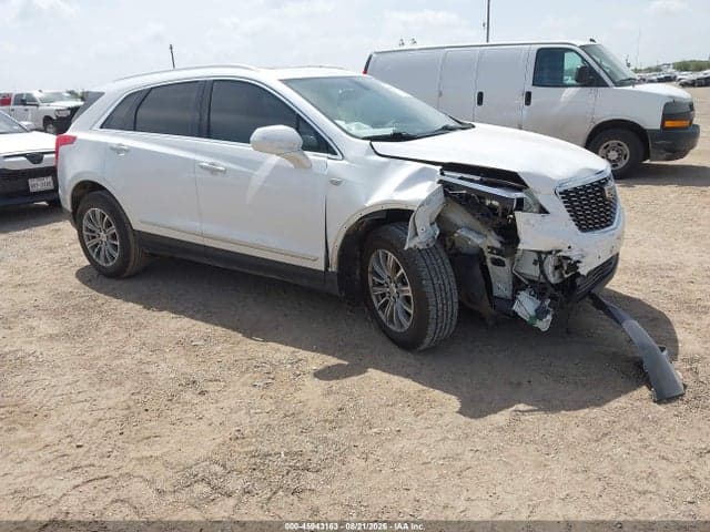 2017 CADILLAC XT5 LUXURY 1