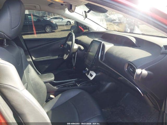 2017 TOYOTA PRIUS PRIME PREMIUM 5