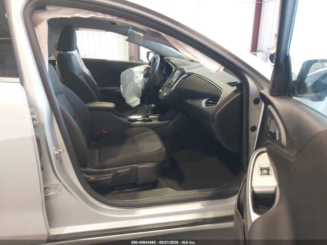 2017 CHEVROLET MALIBU 1LT 5