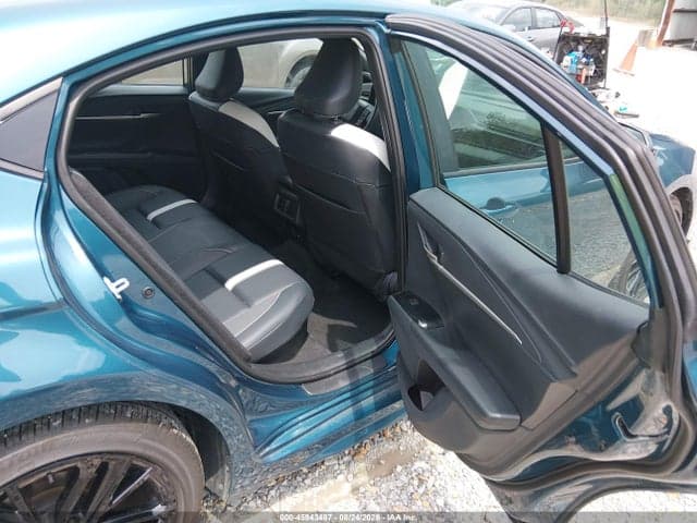 2026 TOYOTA CAMRY SE 8
