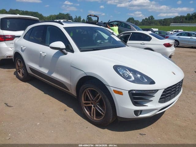2018 PORSCHE MACAN 1