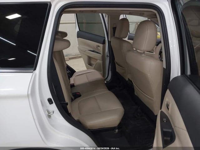2017 MITSUBISHI OUTLANDER SE/SEL 8