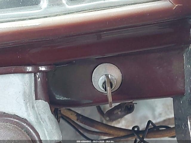 1948 CHRYSLER WINDSOR 11