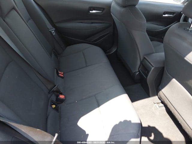 2021 TOYOTA COROLLA LE 8