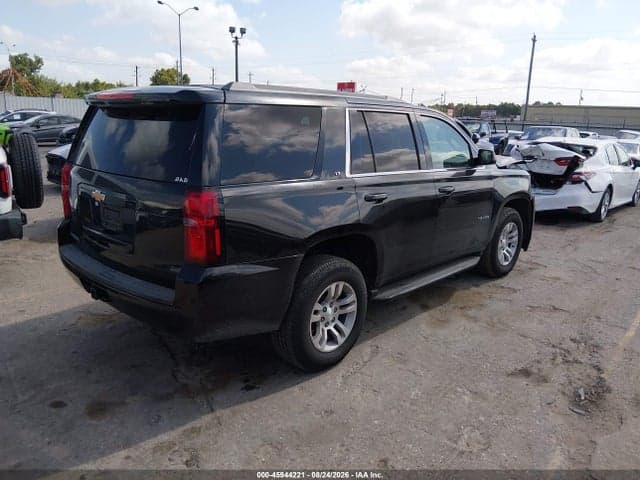 2017 CHEVROLET TAHOE LT 4